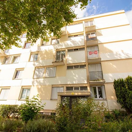 La Hearty Room Logement En Colocation Льо Плеси-Робенсон Екстериор снимка